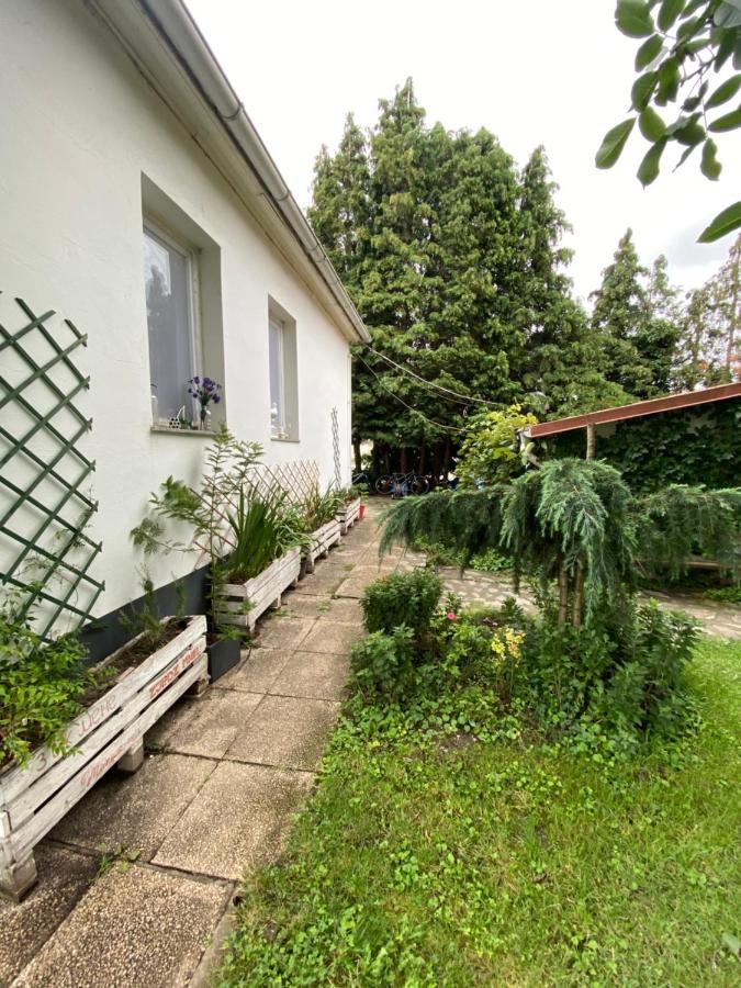 B&B Chardas Buk Luaran gambar