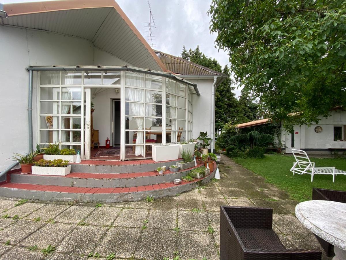 B&B Chardas Buk Luaran gambar